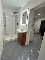 Building Photo - 135 W 1st St