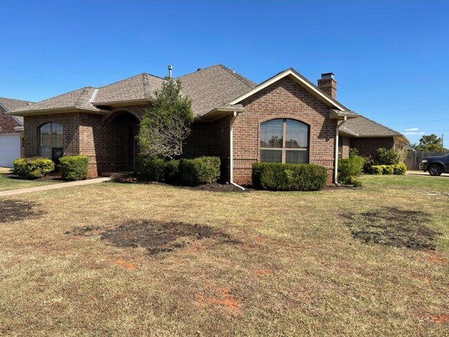 Building Photo - Beautiful granite and tile backsplash to update the large kitchen. 3 bedrooms + an office, large ...