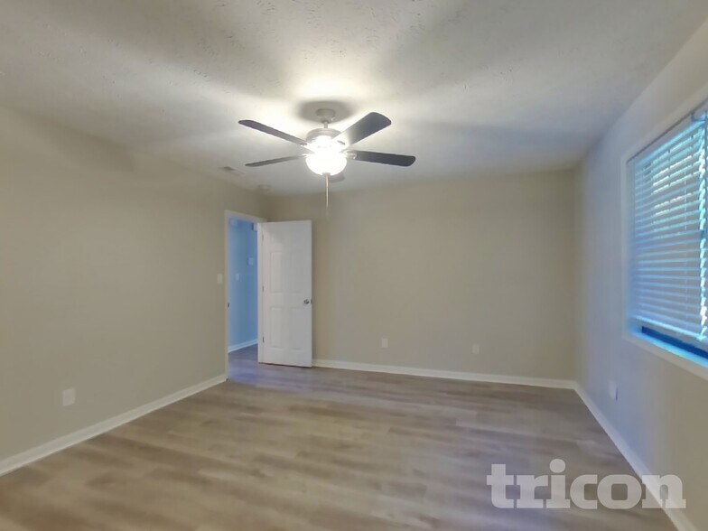 Building Photo - 114 Scarborough Ct