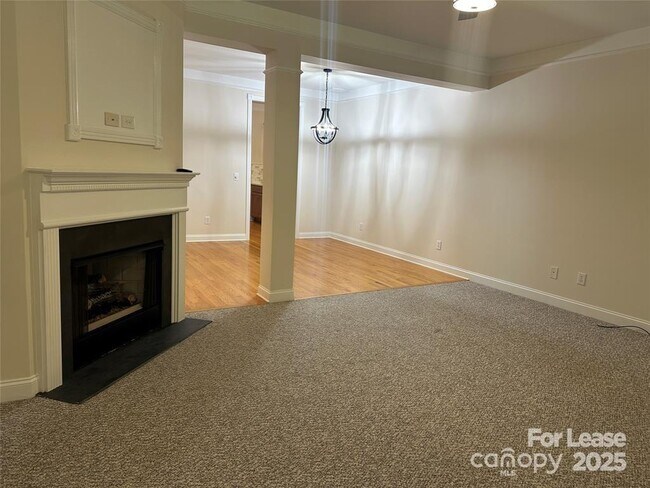 Building Photo - 14939 Alexander Pl Dr