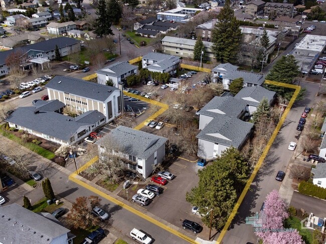 Building Photo - VALENTINE'S SPECIAL, 1-MONTH FREE RENT!