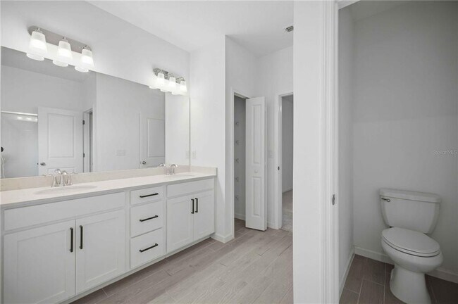 Building Photo - 3492 NE 38th Ln