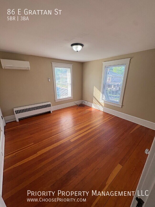 Building Photo - 86 E Grattan St