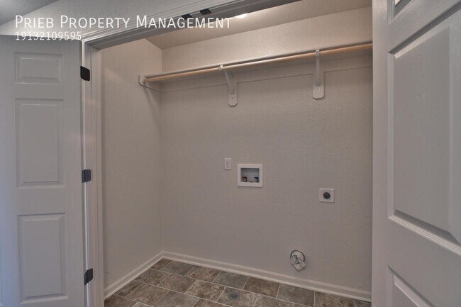 Building Photo - 1226 Budd Cir