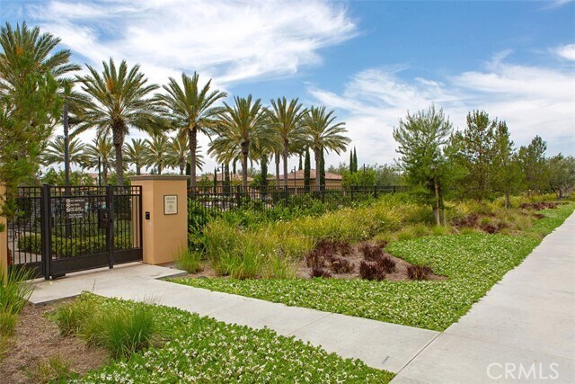 Building Photo - 238 Rose Arch