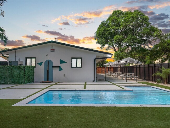 Building Photo - 258 NW 57th St