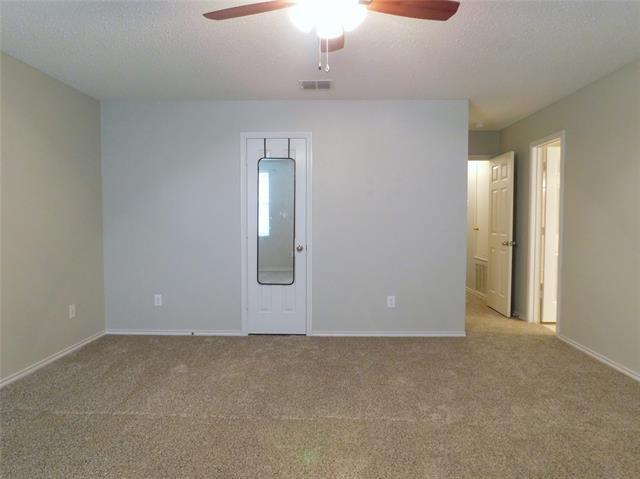 Building Photo - 5721 Thoroughbred Trail