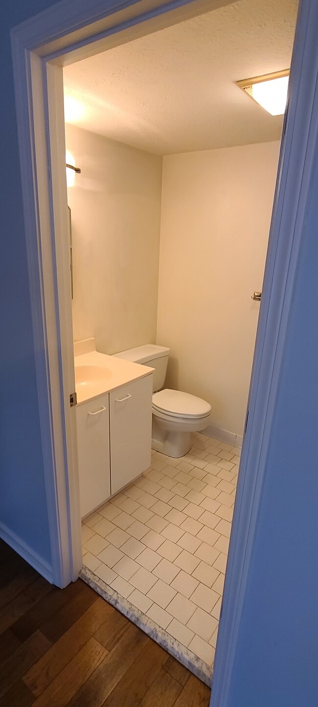 Master Bathroom - 3721 Bardstown Rd