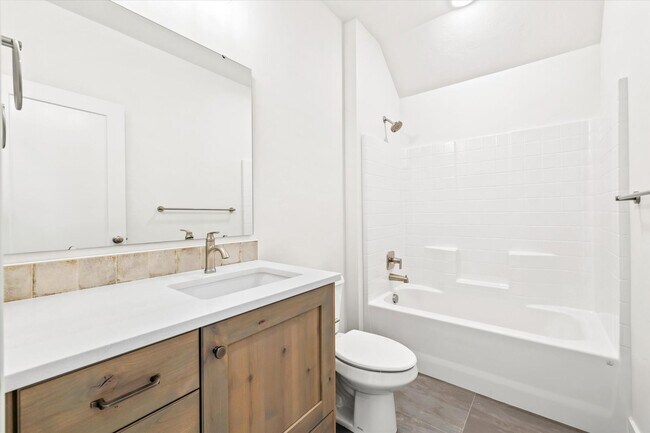 Building Photo - 3+3 Luxury Home in Eagle’s Prestigious Bellemeade Community