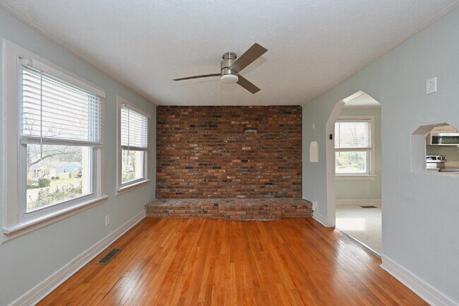 Building Photo - Renovated East Nashville Home | 3BR + Washer/Dryer + Off-Street Parking