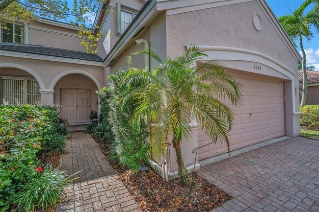 Building Photo - 1058 Tupelo Way