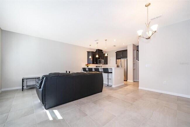 Building Photo - 2584 Amati Dr