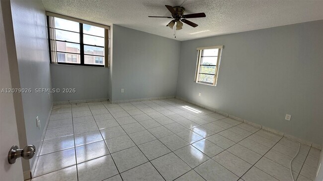 Building Photo - 10425 SW 112th St