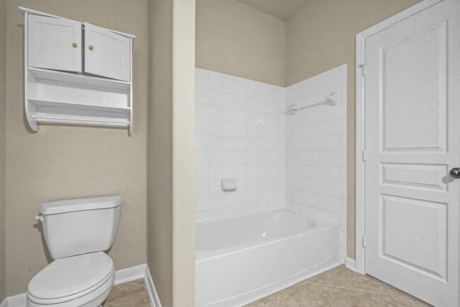 Building Photo - 9635 Empress Crossing Dr