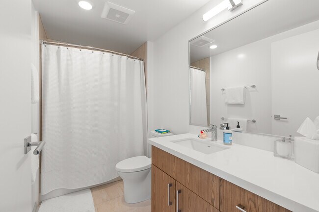 Building Photo - 629 Ke’eaumoku St