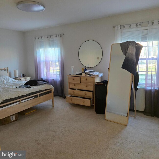 Building Photo - 3336 Spring Ln