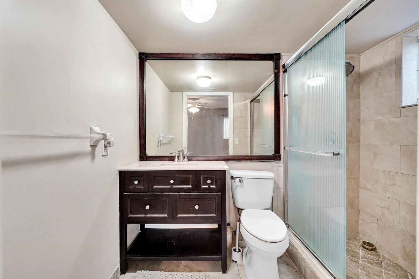 Building Photo - 9470 Tangerine Pl