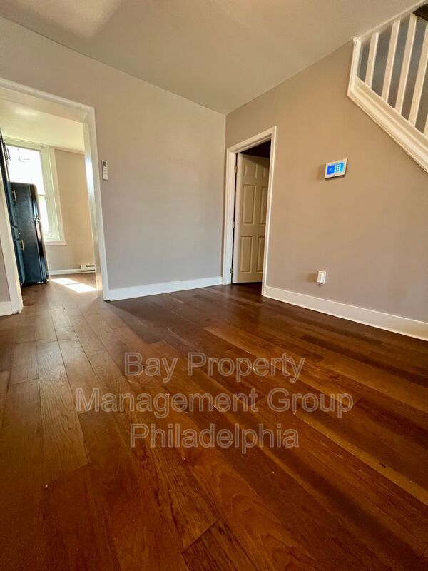 Building Photo - 2022 W Toronto St