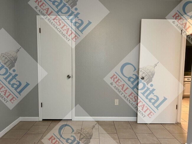 Building Photo - 3 Bedroom in Del City