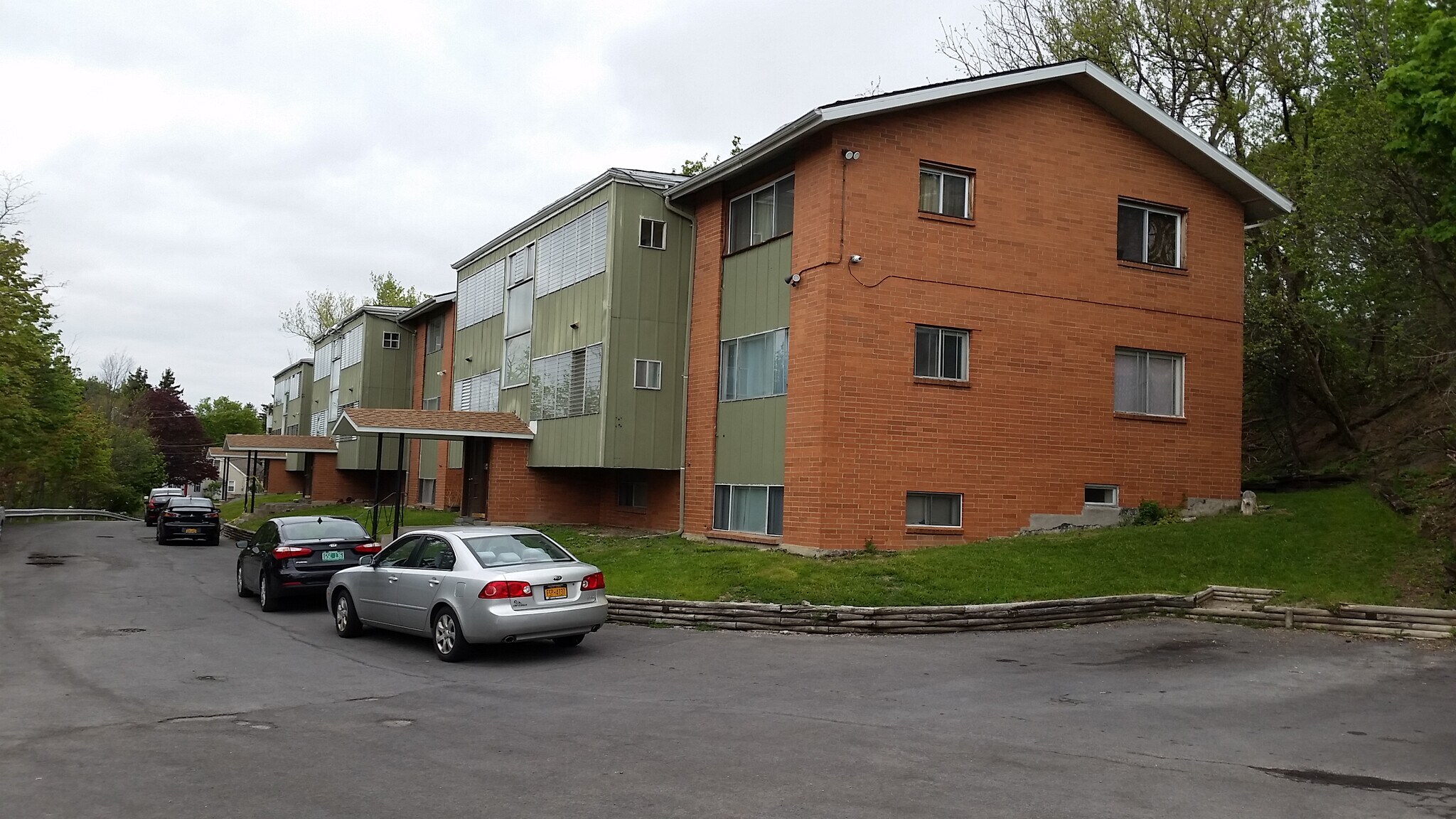 Building front - 225 East Ave