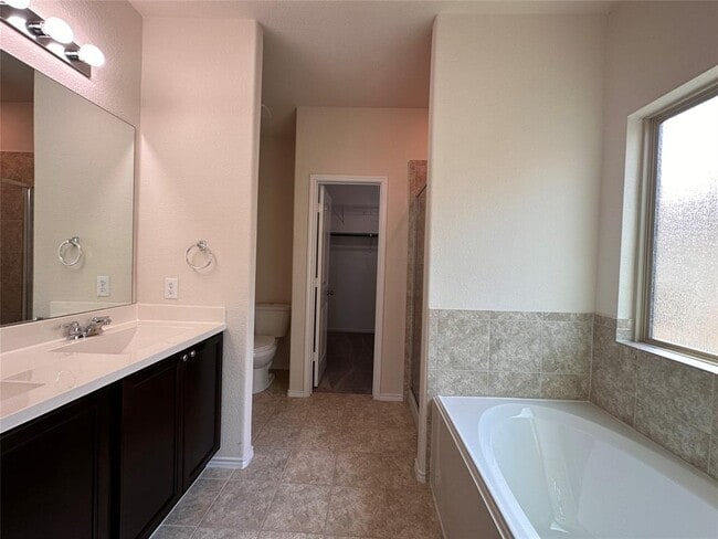 Building Photo - 148 Ammonite Ln