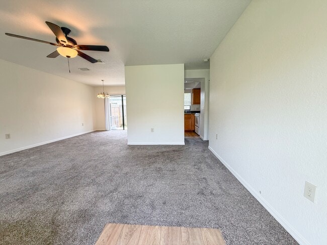 Building Photo - 1362b Boylan Ave