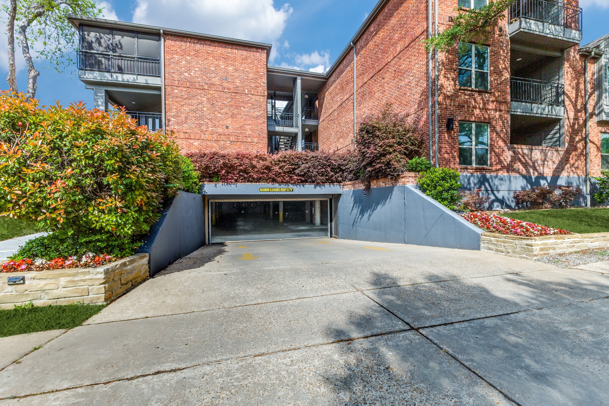 Building Photo - 4501 Druid Ln