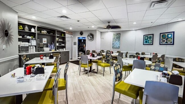 Building Photo - 5267 Europa Dr