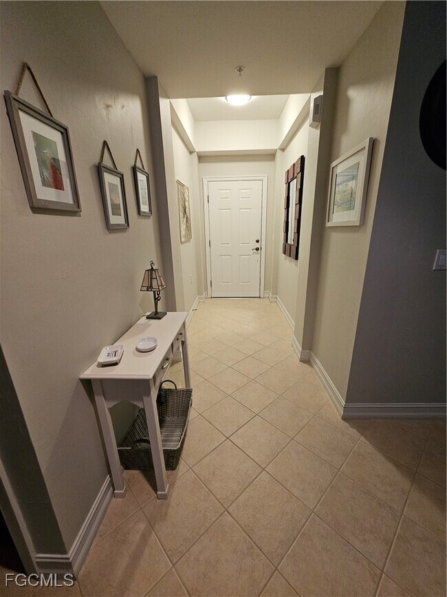 Building Photo - 10530 Amiata Way