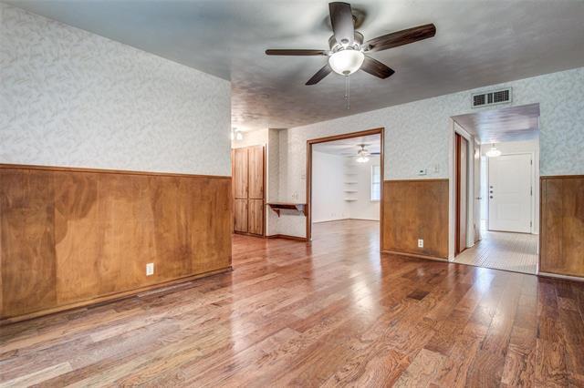 Building Photo - 3222 Latham Dr