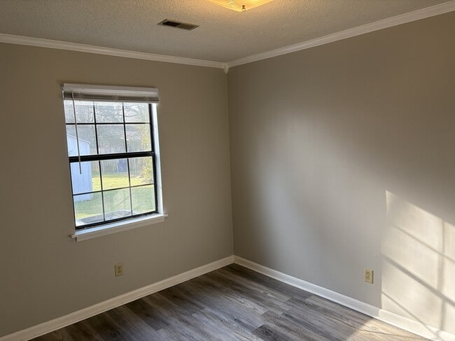 Building Photo - 13928 Hurstland Dr SW