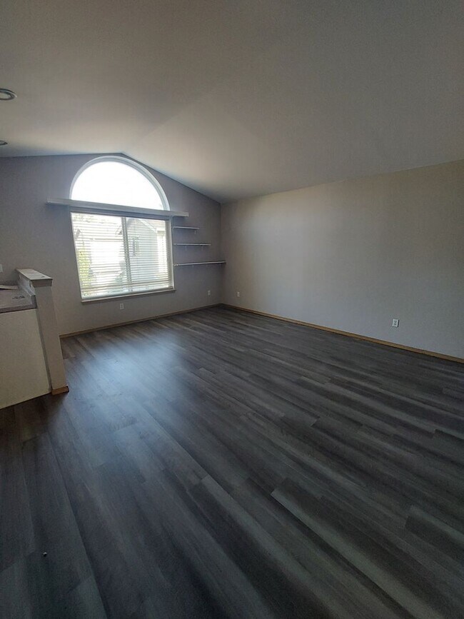 Building Photo - 1703 Texas St
