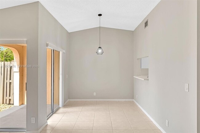 Building Photo - 1439 Springside Dr