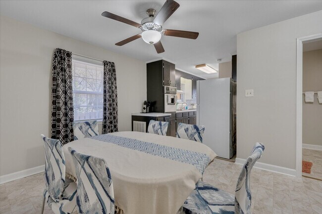 Building Photo - 4219 Neal Rd