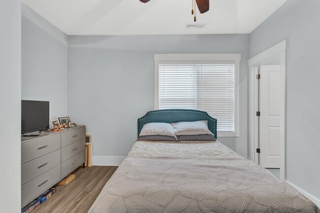 Building Photo - 3651 Watch Hill Way