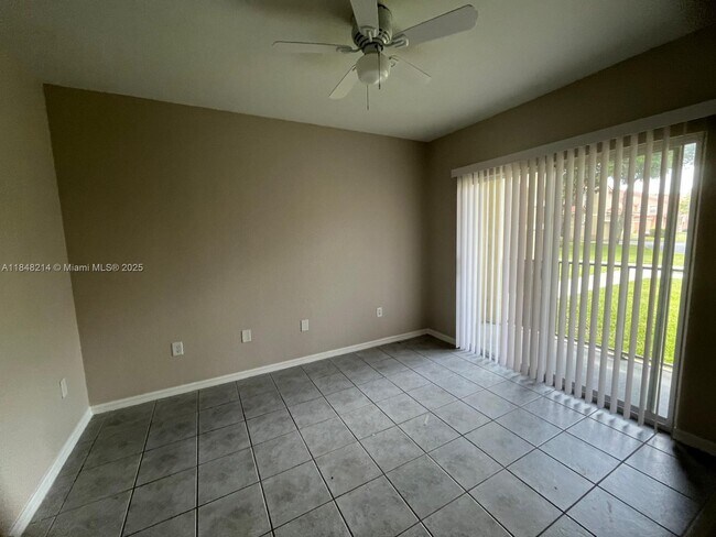 Building Photo - 1106 Belmont Ln