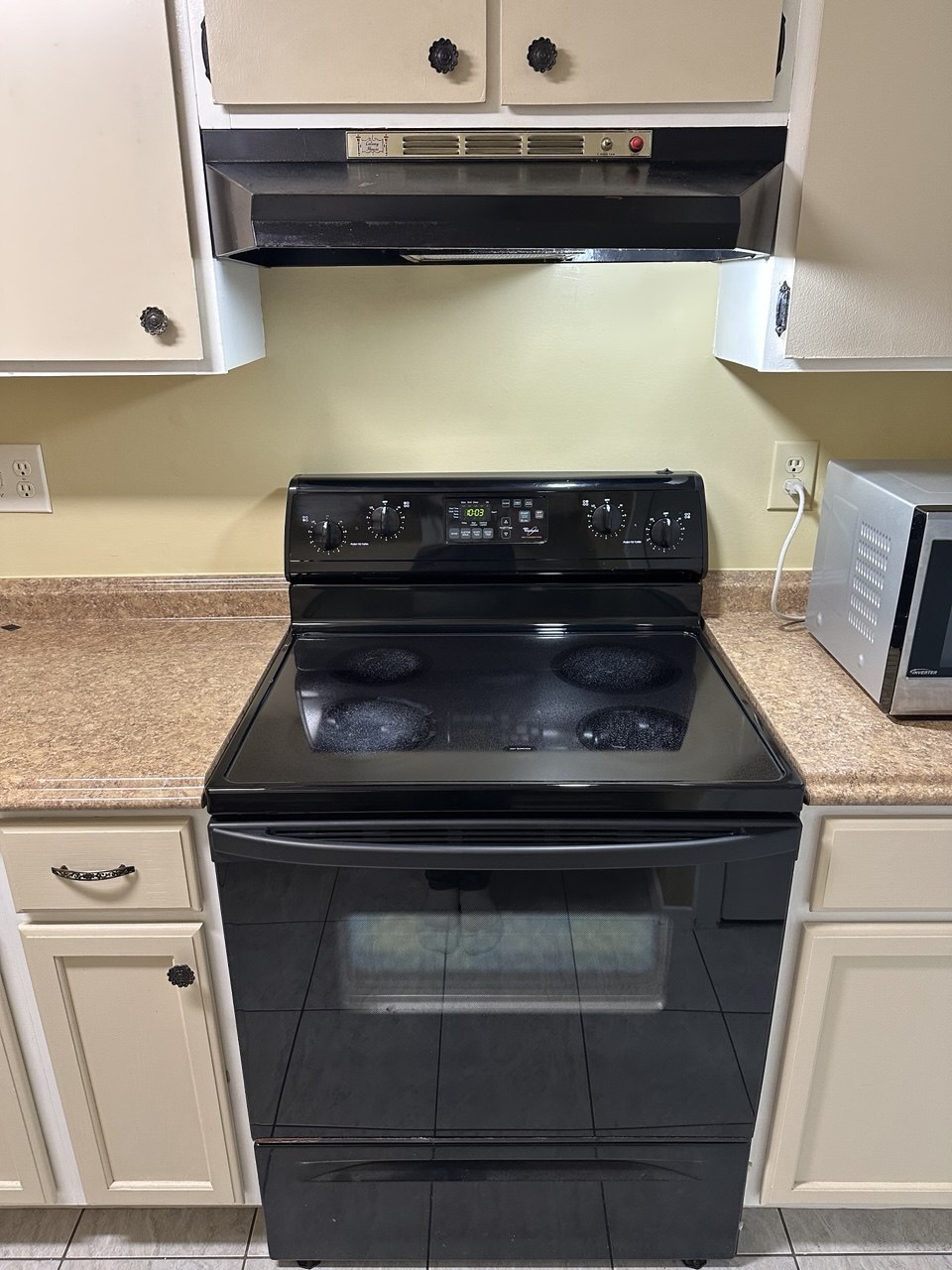 Building Photo - 1855 Poplar Woods Cir W