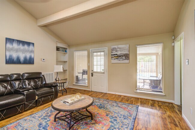 Building Photo - 6614 Winkleman Rd