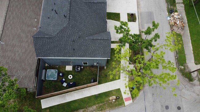 Building Photo - 5502 Texas St