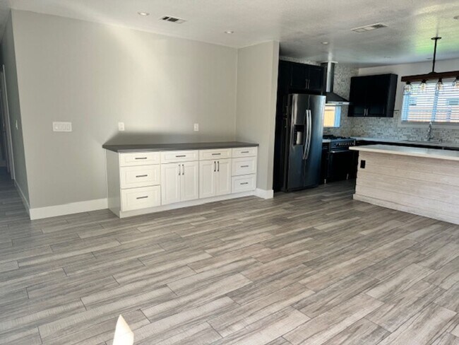 Building Photo - Beautiful Home / Concord CA