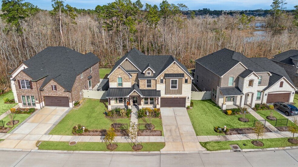 Building Photo - 17547 Harper's Way