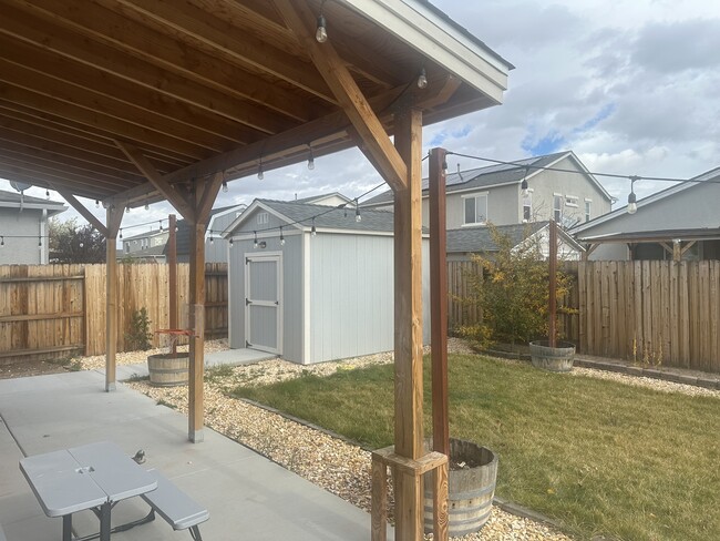 Building Photo - 9340 Bay Dr