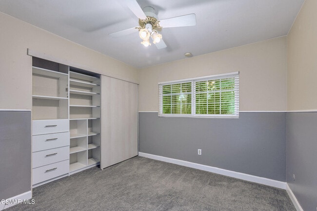Building Photo - 6058 Hedgewall Dr