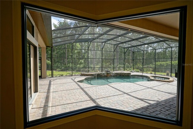 Building Photo - 1720 Brackenhurst Pl