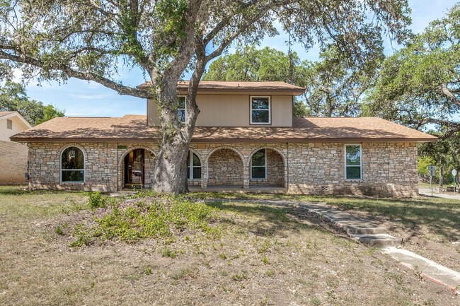 Building Photo - SPACIOUS CHARTER OAKS 4-BEDROOM