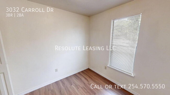 Building Photo - 3032 Carroll Dr
