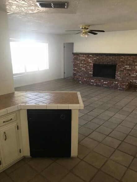 Building Photo - 18080 Pebble Beach Drive