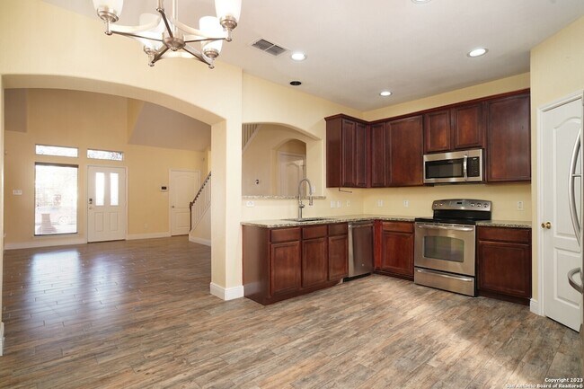 Building Photo - 1354 Crown Brook