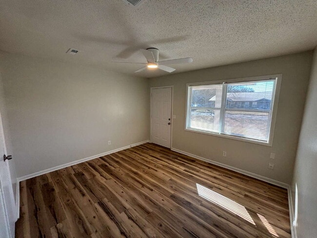 Building Photo - Available FOR RENT in Midland City, AL!!