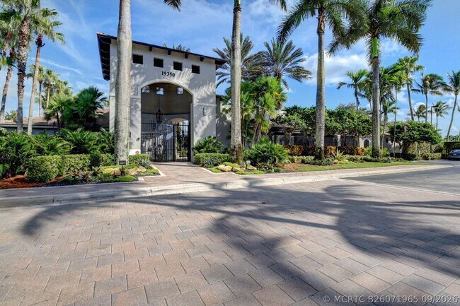 Building Photo - 19548 Estuary Dr